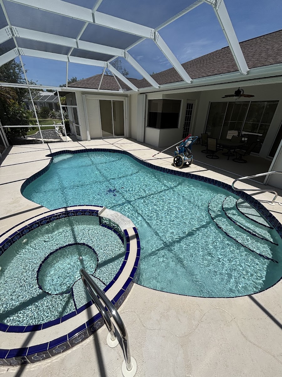 Pool and attached spa photographed by FlowState Pool Service for its Google Business Profile